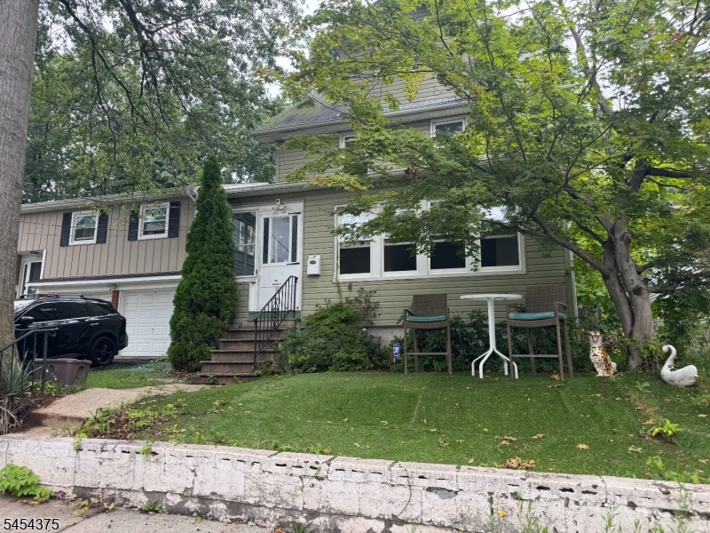 Residential in Roselle Boro