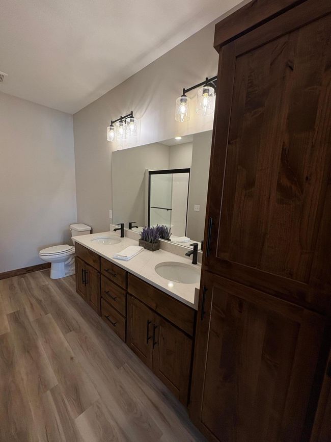 Primary Bath | Image 19