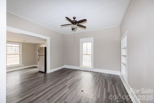 1209 Wilson W Lee Blvd, Statesville, NC, 28677-6539 | Card Image