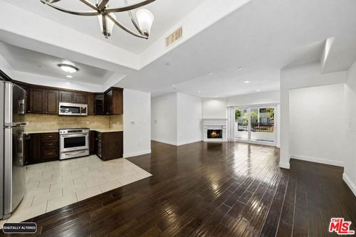 102-4376 Ethel Avenue, Studio City, CA, 91604 | Card Image