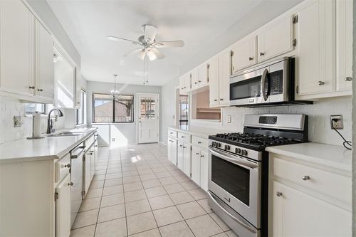 4209 Mellow Hill Dr, Oklahoma City, OK, 73120-8160 | Card Image