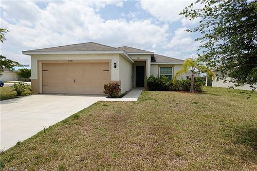 8350 Tortoise Isle Ct, LEHIGH ACRES, FL, 33972-4809 | Card Image