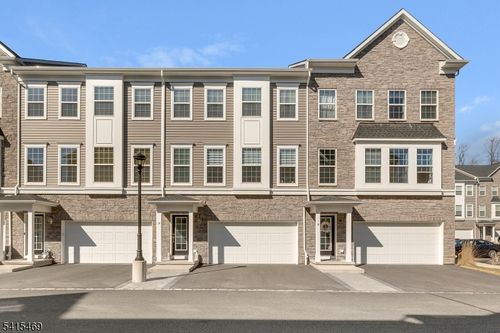 14 Coogan Ct, Morris Plains, NJ, 07950-2553 | Card Image