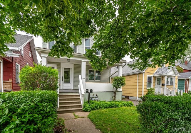 204 Woodside Ave, Home with 6 bedrooms, 2 bathrooms and null parking in Buffalo NY | Image 4