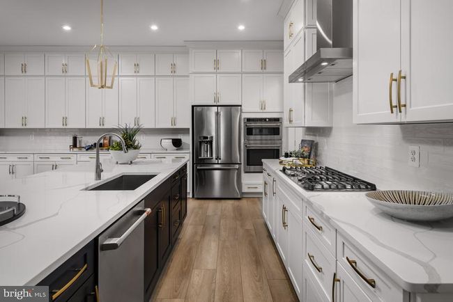 8743 Classic Lakes Way, House other with 4 bedrooms, 5 bathrooms and null parking in MANASSAS VA | Image 8