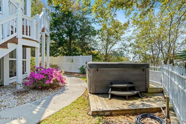 Hot Tub | Image 22