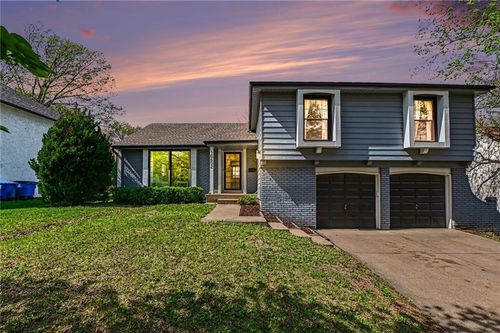 10602 W 102nd Ter, Overland Park, KS, 66214-2603 | Card Image