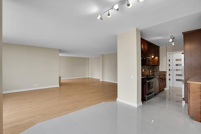 APT-11L - 4170 N Marine Dr, Condo with 2 bedrooms, 2 bathrooms and null parking in Chicago IL | Image 11