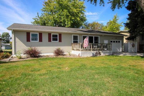 725 6th St S, Breckenridge, MN, 56520-2416 | Card Image