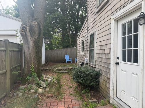 2 Lebaron Aly, Plymouth, MA, 02360-3304 | Card Image