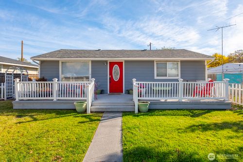 1116 Cottage St Se, Ephrata, WA, 98823-2206 | Card Image