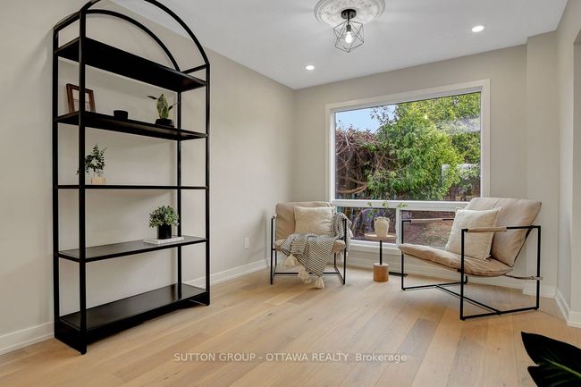 1633 Bottriell Way, House other with 5 bedrooms, 3 bathrooms and 4 parking in Orléans ON | Image 12