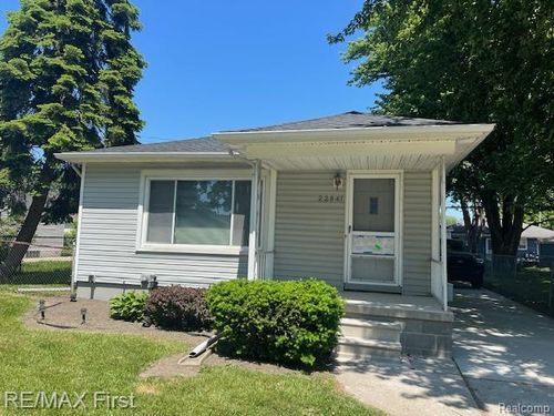 13 Mill St, Roseville, MI, 48066 | Card Image