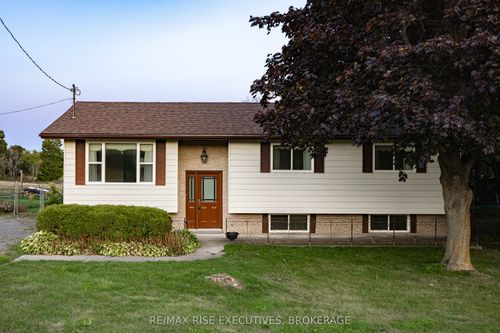 2212 Battersea Rd, Glenburnie, ON, K0H1S0 | Card Image