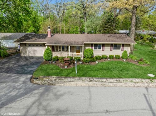 24 Eastwood Ave, Port Barrington, IL, 60010-1016 | Card Image