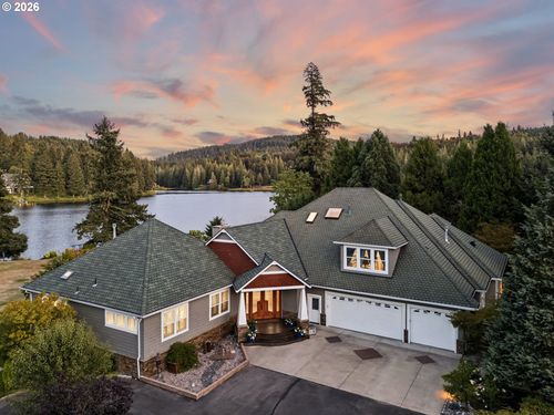 20108 S Driftwood Dr, Oregon City, OR, 97045-7337 | Card Image