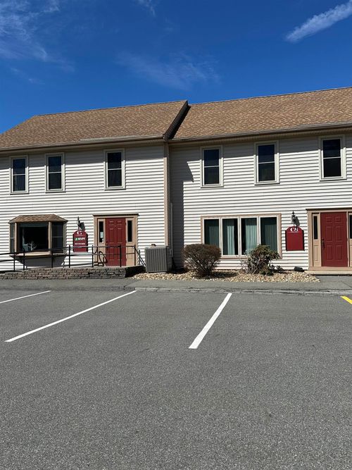 8-12 Parmenter Rd, Londonderry, NH, 03053-3280 | Card Image