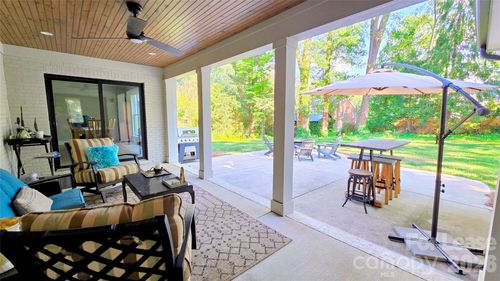 152 Vernon Dr, Davidson, NC, 28036-8057 | Card Image