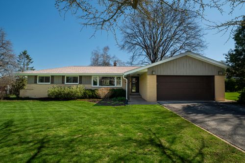 5880 Fulham Ct, Greendale, WI, 53129-2132 | Card Image