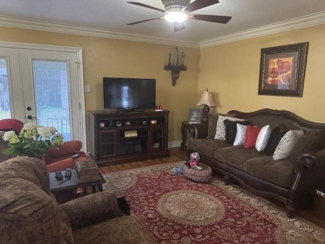 245 E Clover St, House other with 3 bedrooms, 2 bathrooms and 2 parking in Bridge City TX | Image 13