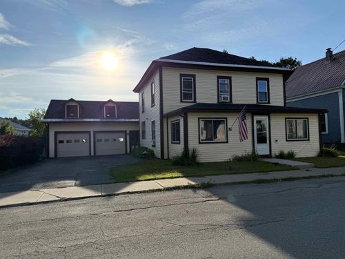 75 Autumn St, Newport, VT, 05855-1802 | Card Image