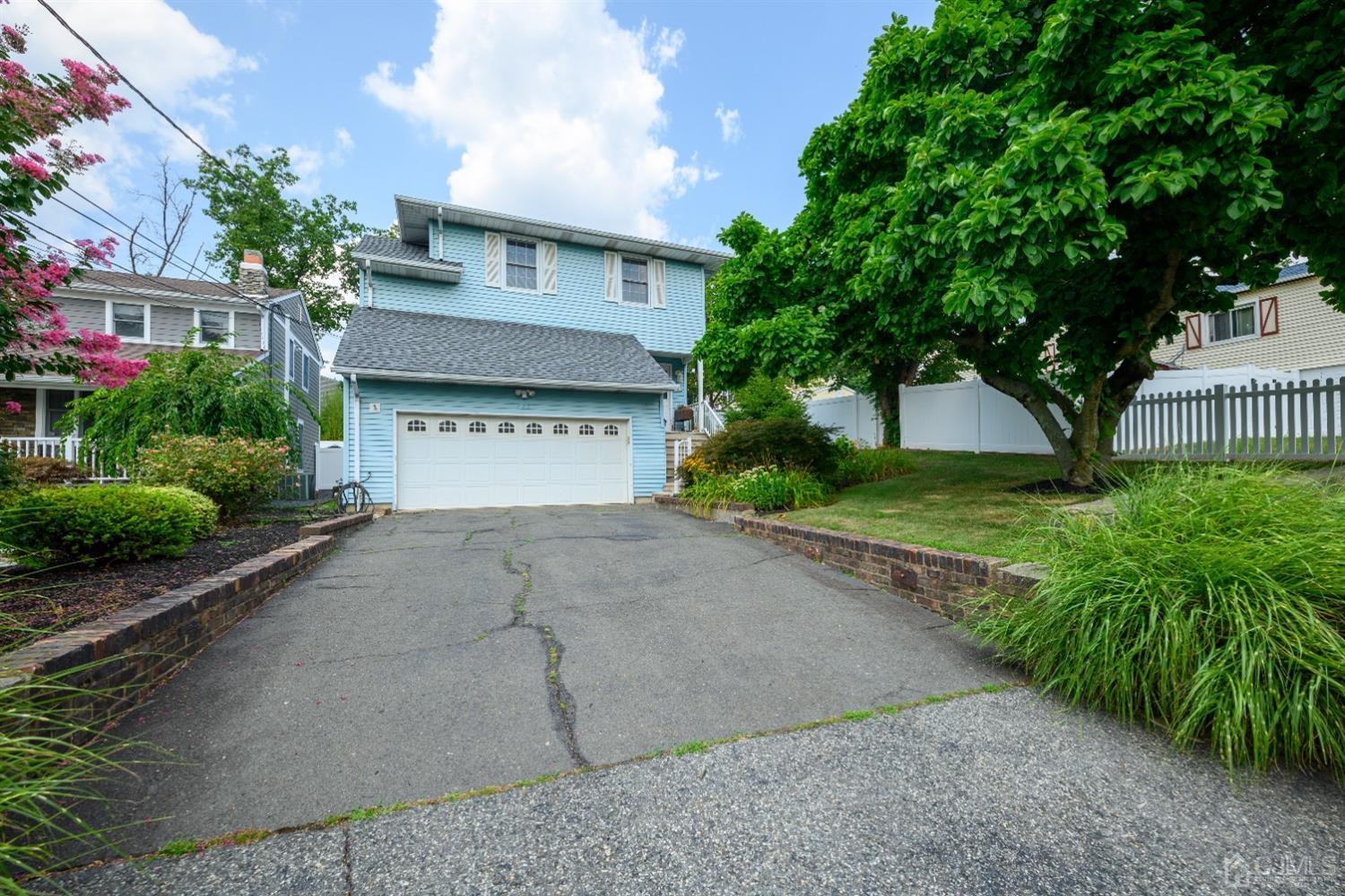 Summit Ave, Fords, NJ 08863
