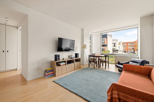6g-425 E 13th St, New York, NY, 10009-3595 | Card Image