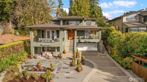 1610 10th Street W, Kirkland, WA, 98033 | Card Image