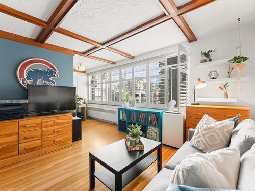 304-1975 Pendrell Street, Vancouver, BC, V6G1T6 | Card Image