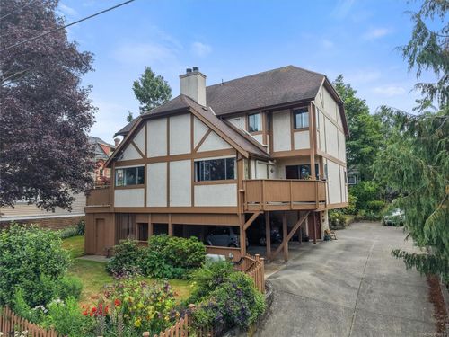 1335 Rudlin St, Victoria, BC, V8V3R9 | Card Image