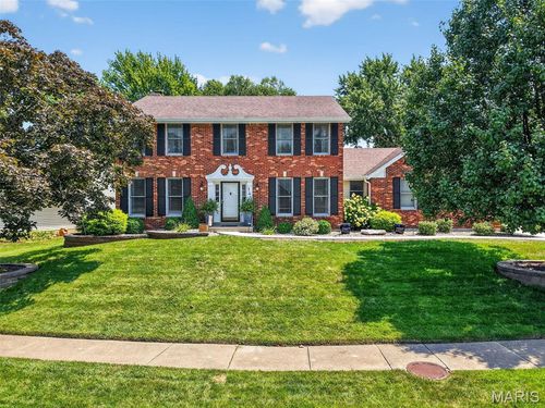 145 Hineman Dr, Saint Charles, MO, 63301-8723 | Card Image