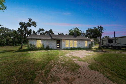 9600 Claxton Dr, Austin, TX, 78736-2911 | Card Image
