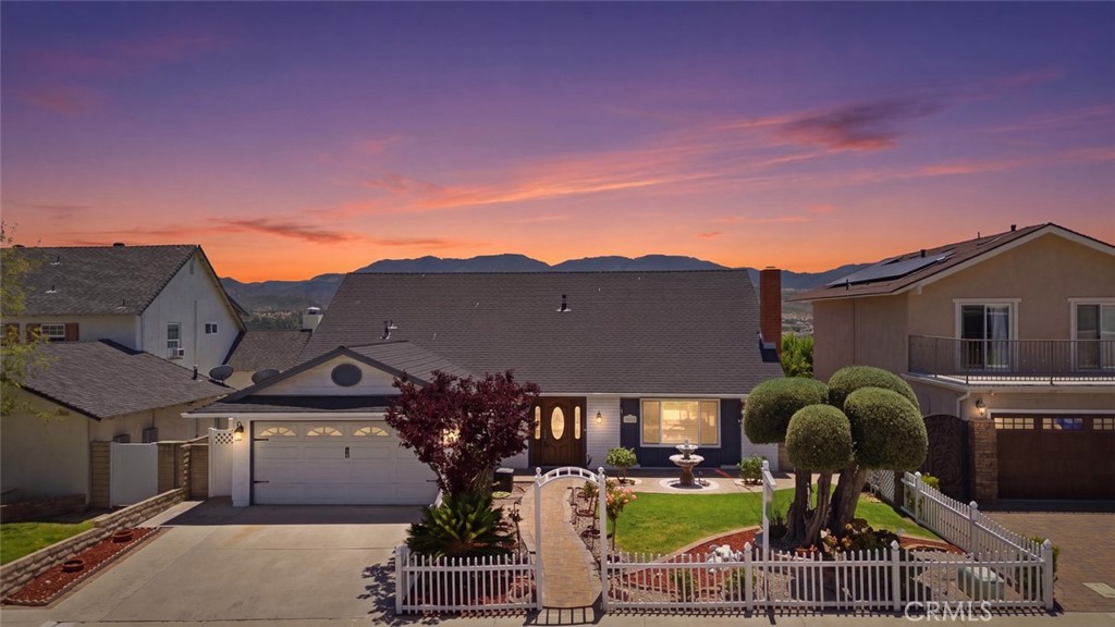 Residential in Canyon Country 2