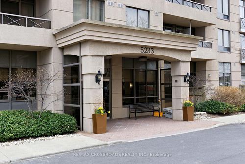 528-5233 Dundas St W, Etobicoke, ON, M9B6M1 | Card Image