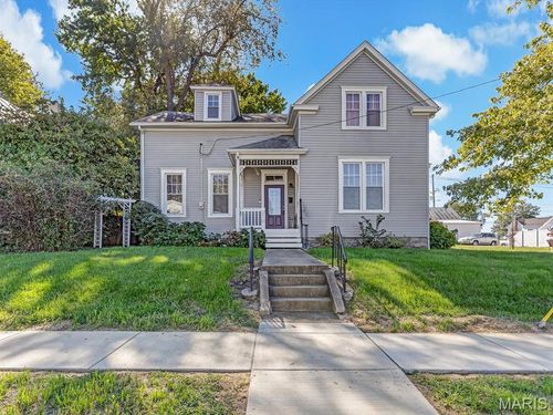 210 4th St, Waterloo, IL, 62298-1335 | Card Image