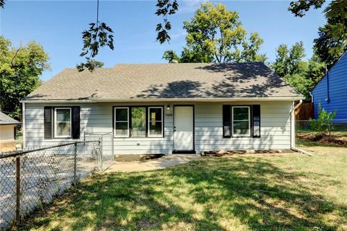 7406 E 57th St, Kansas City, MO, 64129-2756 | Card Image