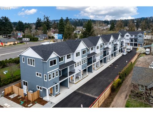 12086 Se Harold St, Portland, OR, 97266-3918 | Card Image