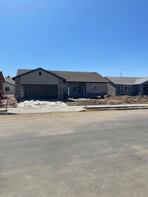 1165 S Ohio Pl, Porterville, CA, 93257-5949 | Card Image