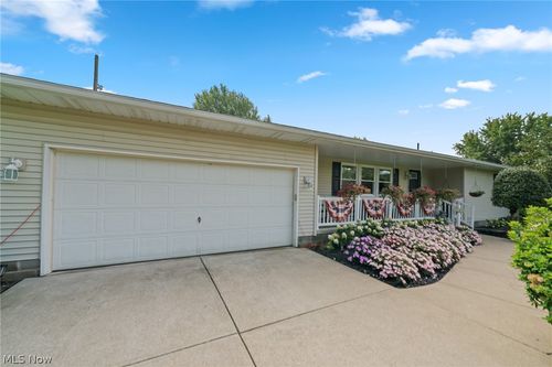 10461 Fort Laurens Rd Nw, Bolivar, OH, 44612-8935 | Card Image