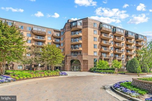 apt-404-2111 Wisconsin Ave Nw, WASHINGTON, DC, 20007-2226 | Card Image