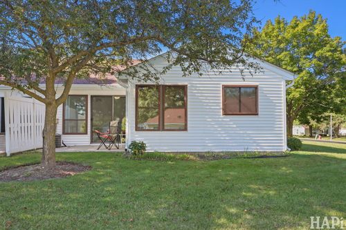 295-7101 Saint Tropez Ct, Fox Lake, IL, 60020-1040 | Card Image