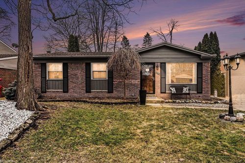 50625 Jim Drive, Chesterfield Township, MI, 48047 | Card Image