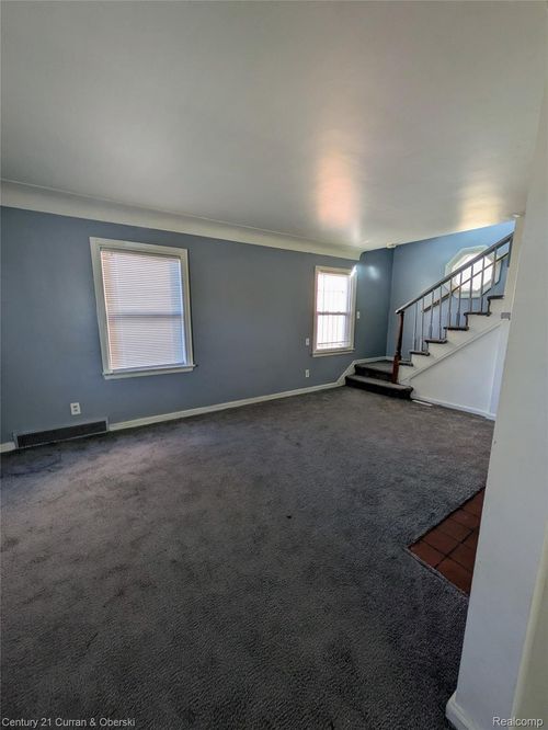 18668 Steel St, Detroit, MI, 48235-1327 | Card Image