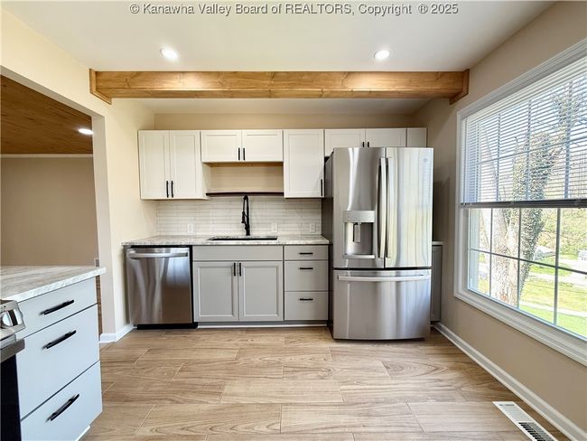 219 Westmoreland Dr, House other with 4 bedrooms, 3 bathrooms and null parking in Dunbar WV | Image 10