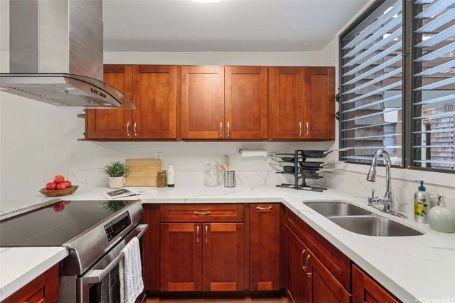 APT-258 - 1015 Aoloa Pl, Condo with 2 bedrooms, 2 bathrooms and 2 parking in Kailua HI | Image 5
