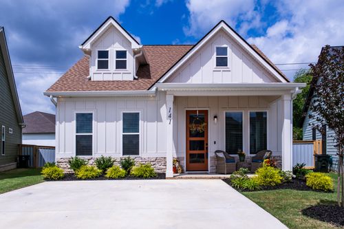 141 Idle Pl, Rossville, GA, 30741-7302 | Card Image