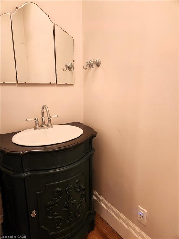 Residential Lease in Hamilton 4