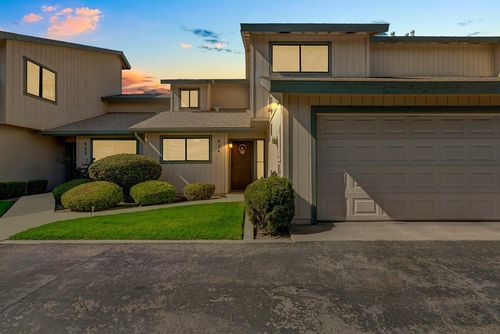 824 W Grand Ave, Porterville, CA, 93257-2033 | Card Image