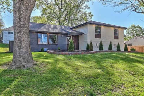 8701 Ward Pkwy, Kansas City, MO, 64114-2752 | Card Image