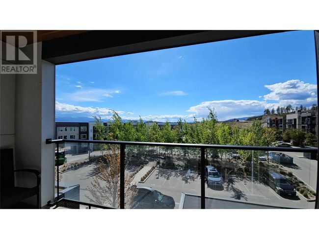 301 - 775 Academy Way, Condo with 3 bedrooms, 3 bathrooms and 1 parking in Kelowna BC | Image 15